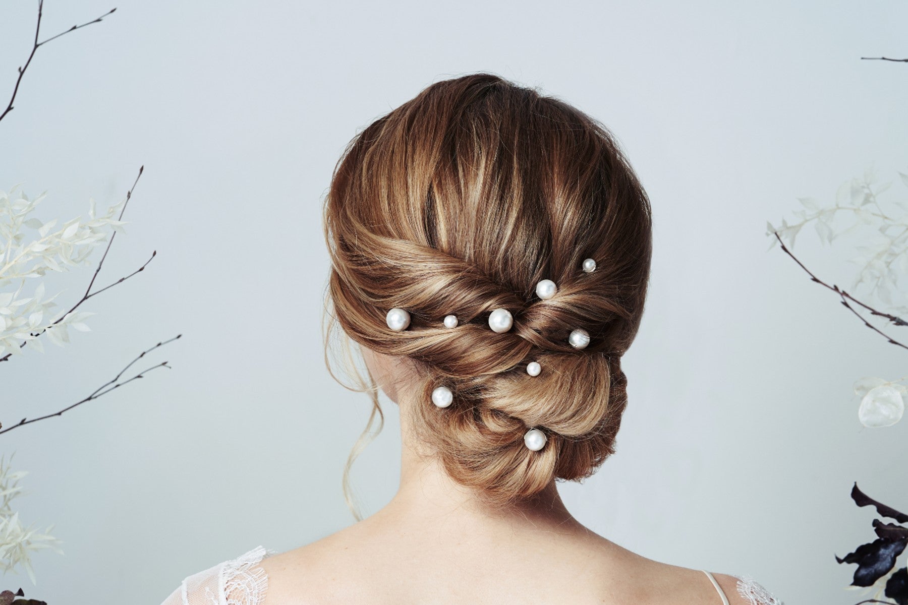 Pearls in online hair for wedding