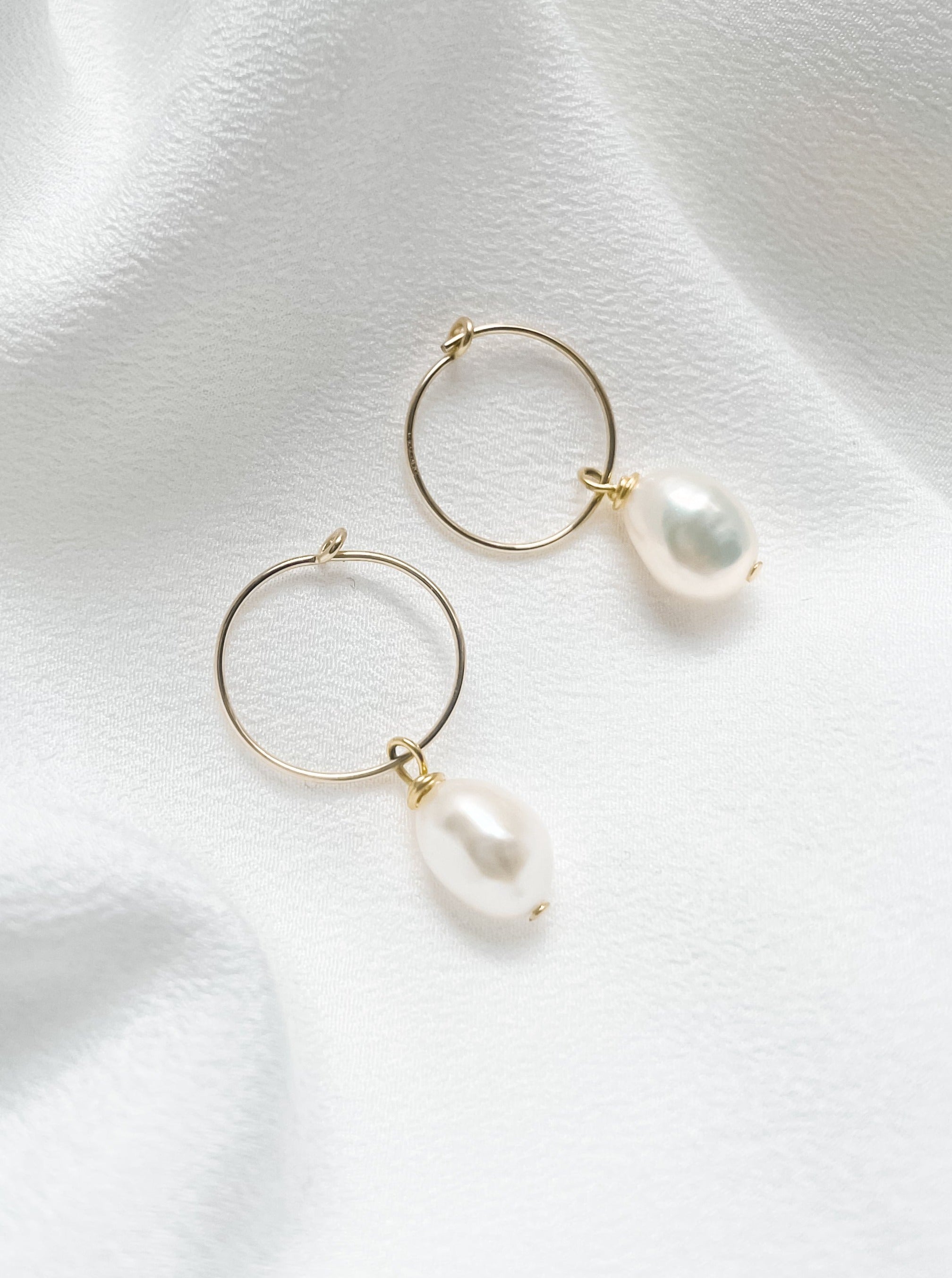 Lucy baroque pearl earring hoops gold debbiecarlisle.com £40 (3)