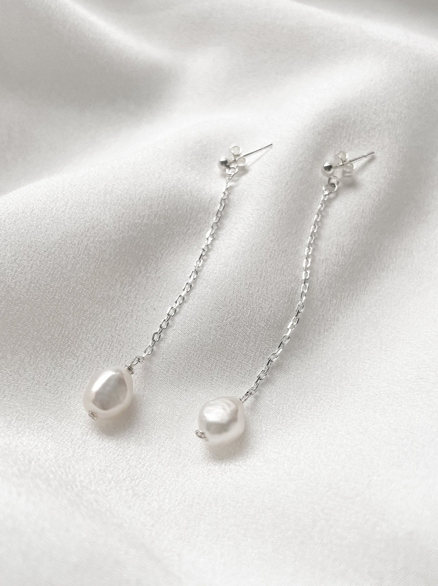 Long drop silver chain baroque pearl earrings 