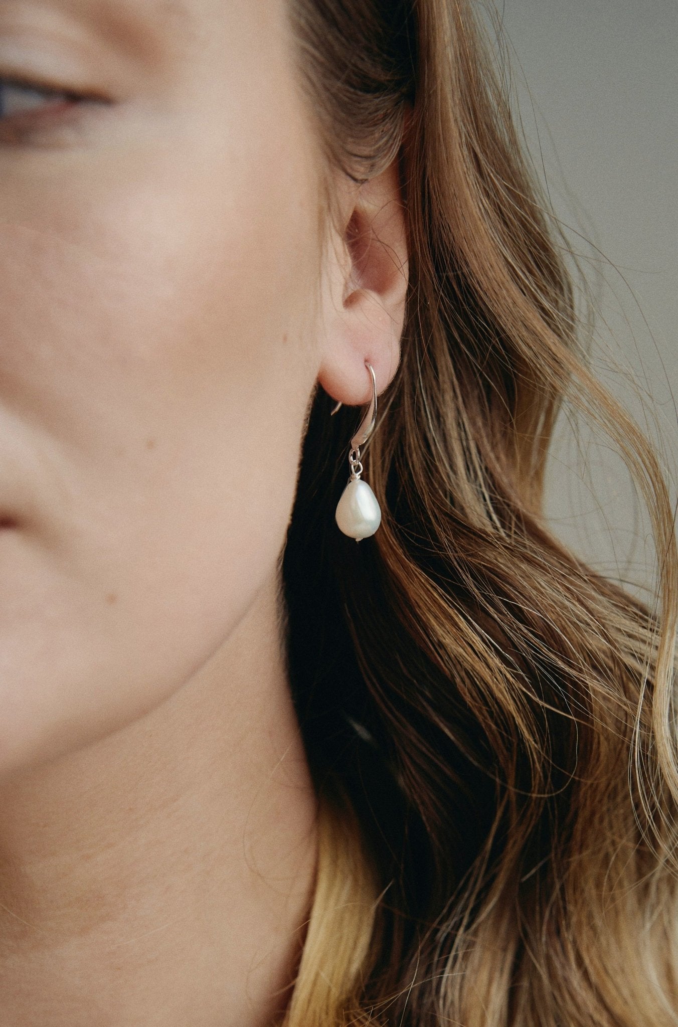 Silver teardrop freshwater pearl earrings