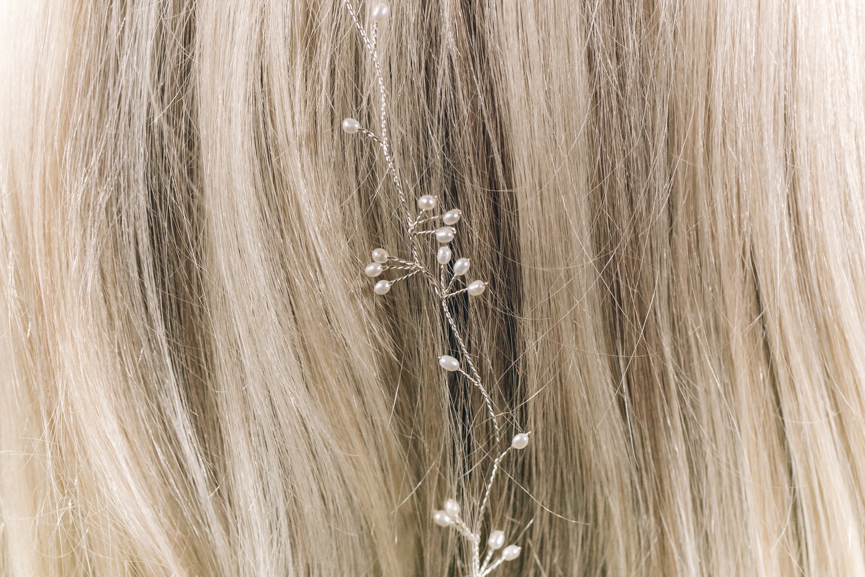 Handwired delicate silver pearl wedding hair vine bridal headband