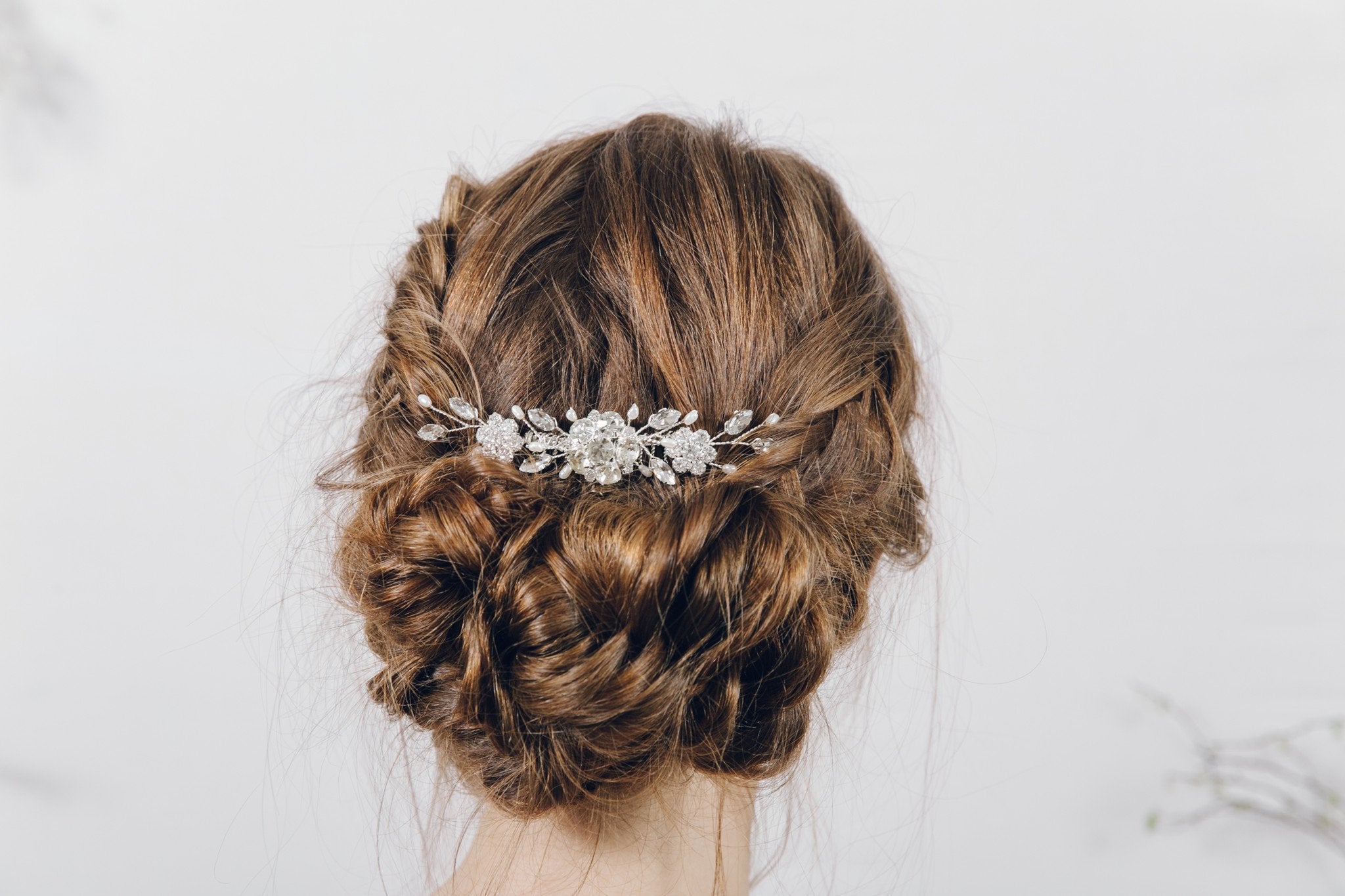 Simple crystal and pearl up do wedding hair comb