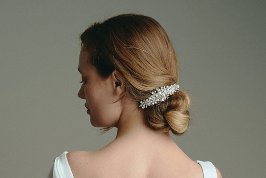 Should I Wear a Hair Accessory for My Wedding?