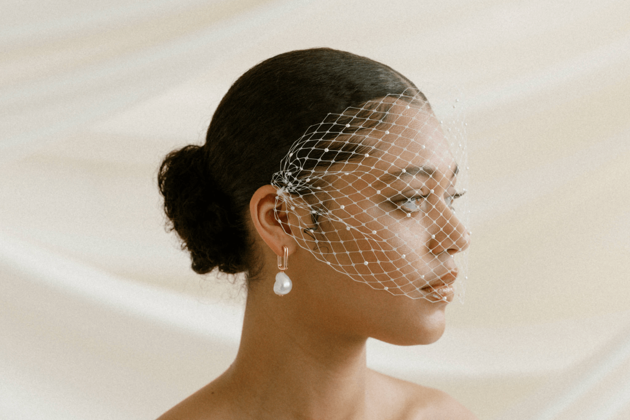 How to Style a Birdcage Veil: Pinning Tips for Every Head Shape