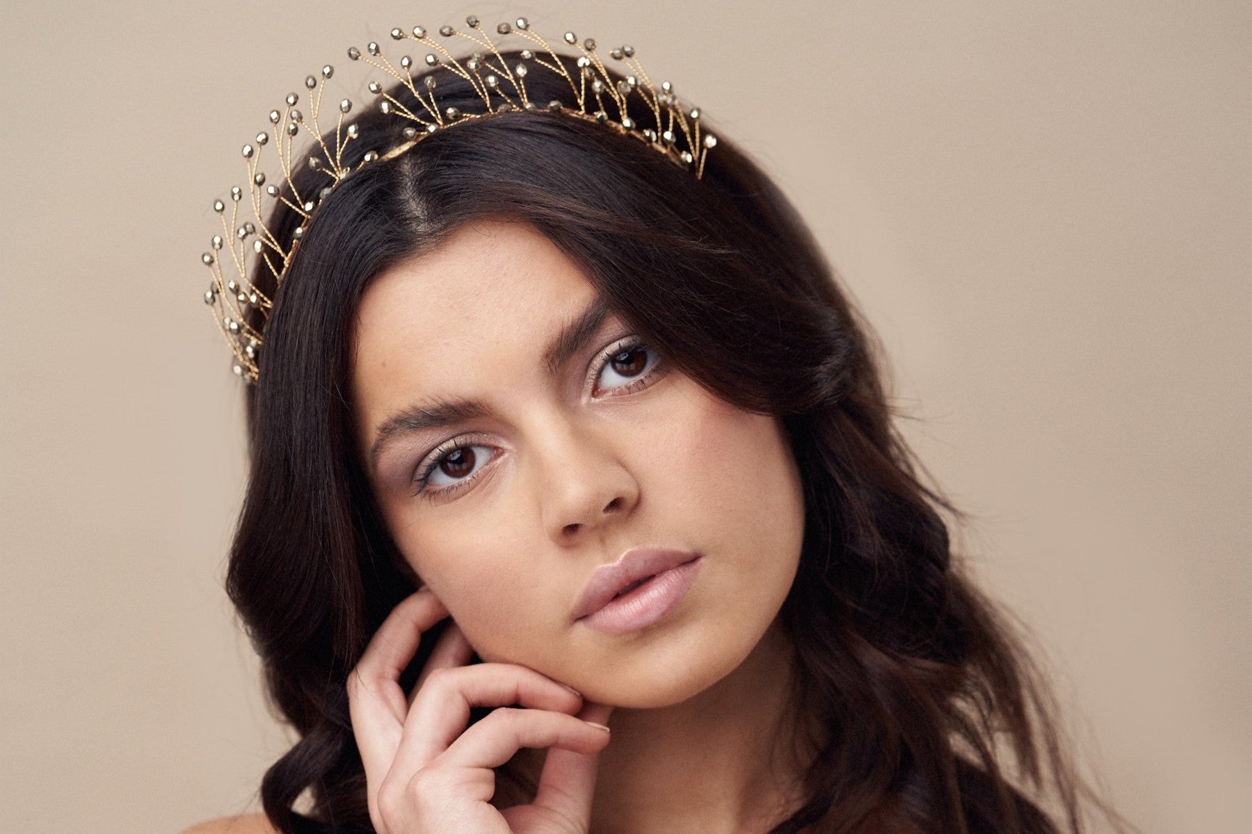 Take Our Quiz And Find Your Ideal Bridal Accessories Now!