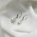 Aria Teardrop Freshwater Pearl Necklace Gold/Silver