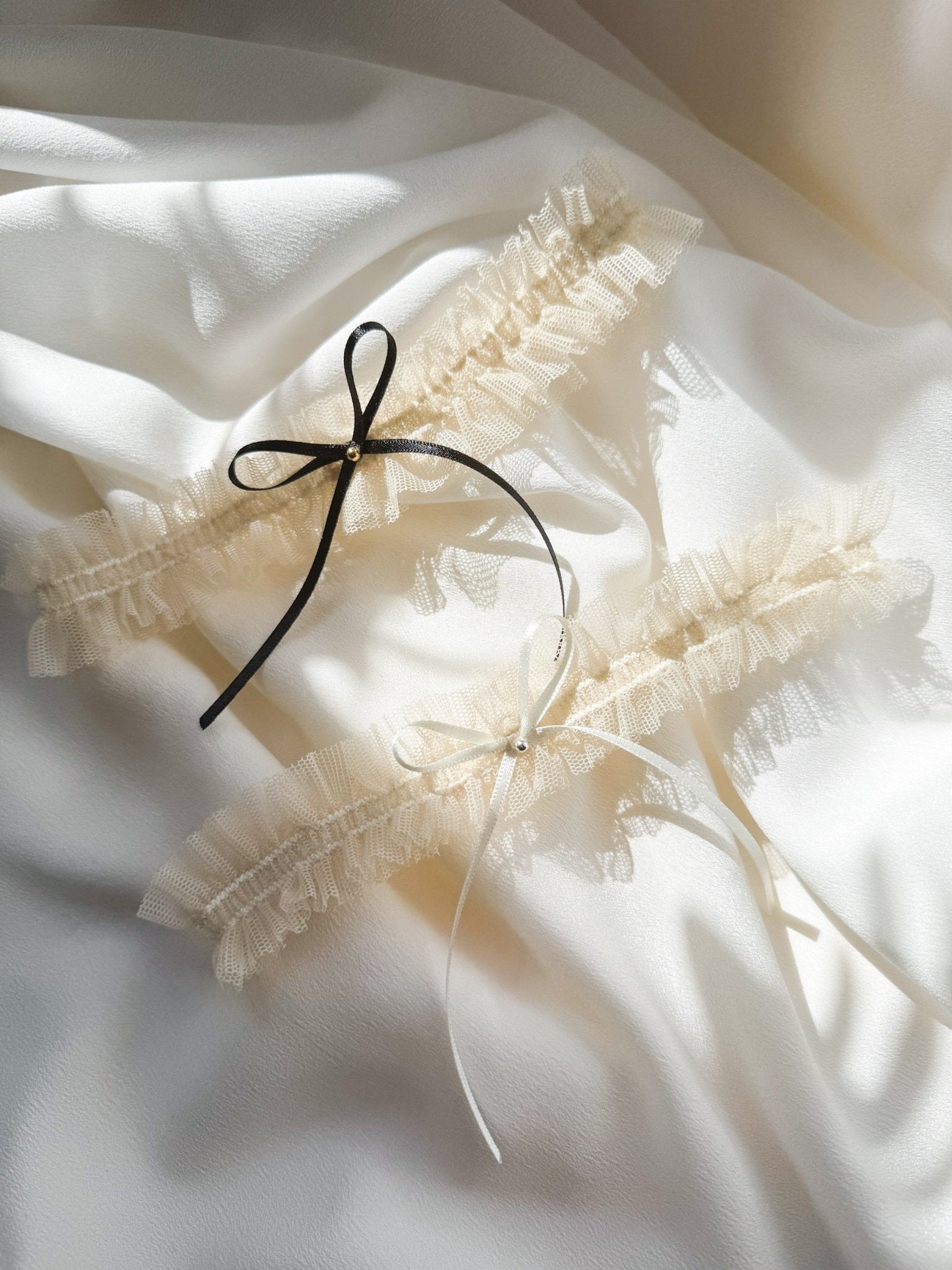 Bonnie Elegant Bow Garter 