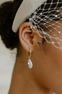 Hoop Earrings With Biwa Baroque Pearls