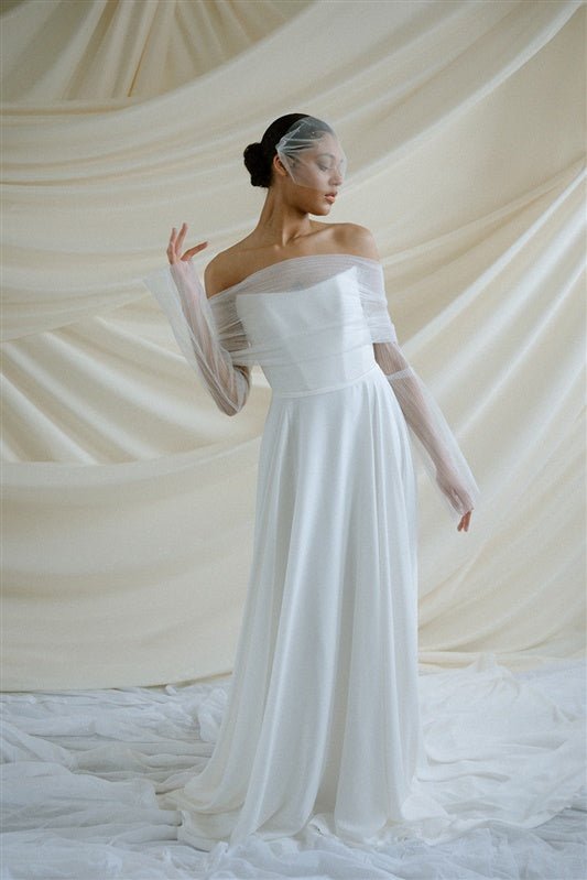 Dita Sheer Tulle Ivory Birdcage Veil With Face-Framing Crystals
