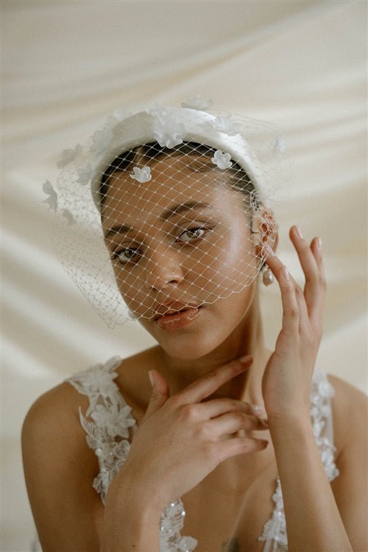 Fleur ivory Birdcage Veil With 3D Silk flowers 
