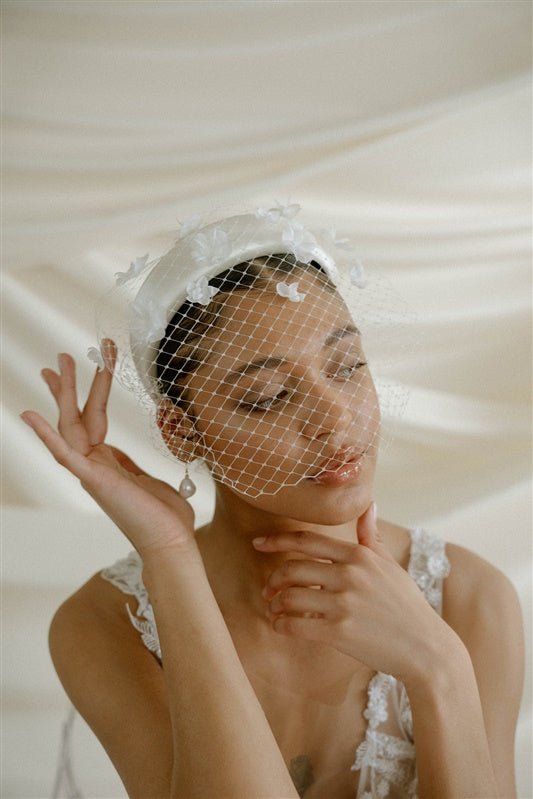 Fleur ivory Birdcage Veil With 3D Silk flowers 