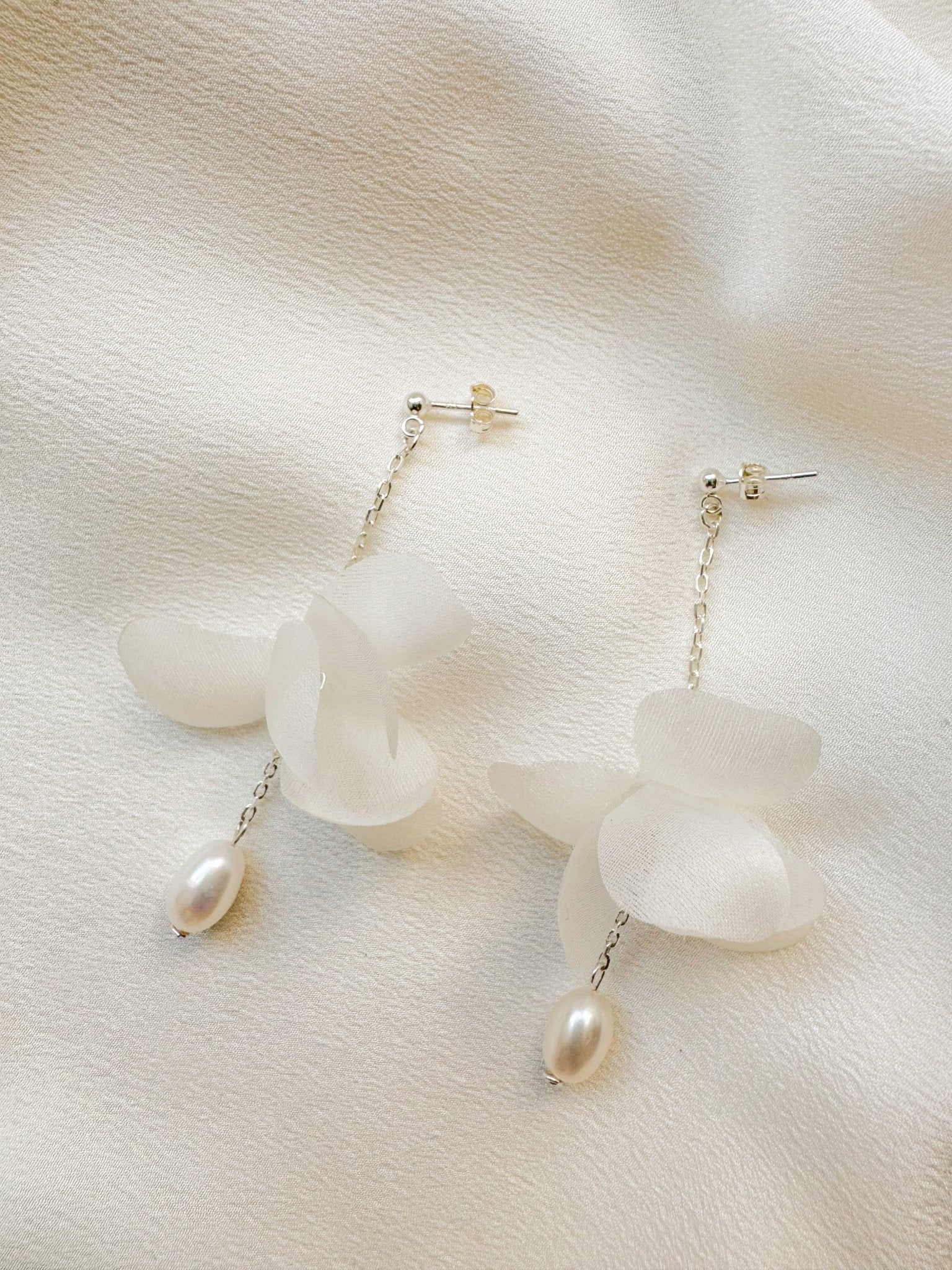  Pearl Silk Flower Drop Earrings