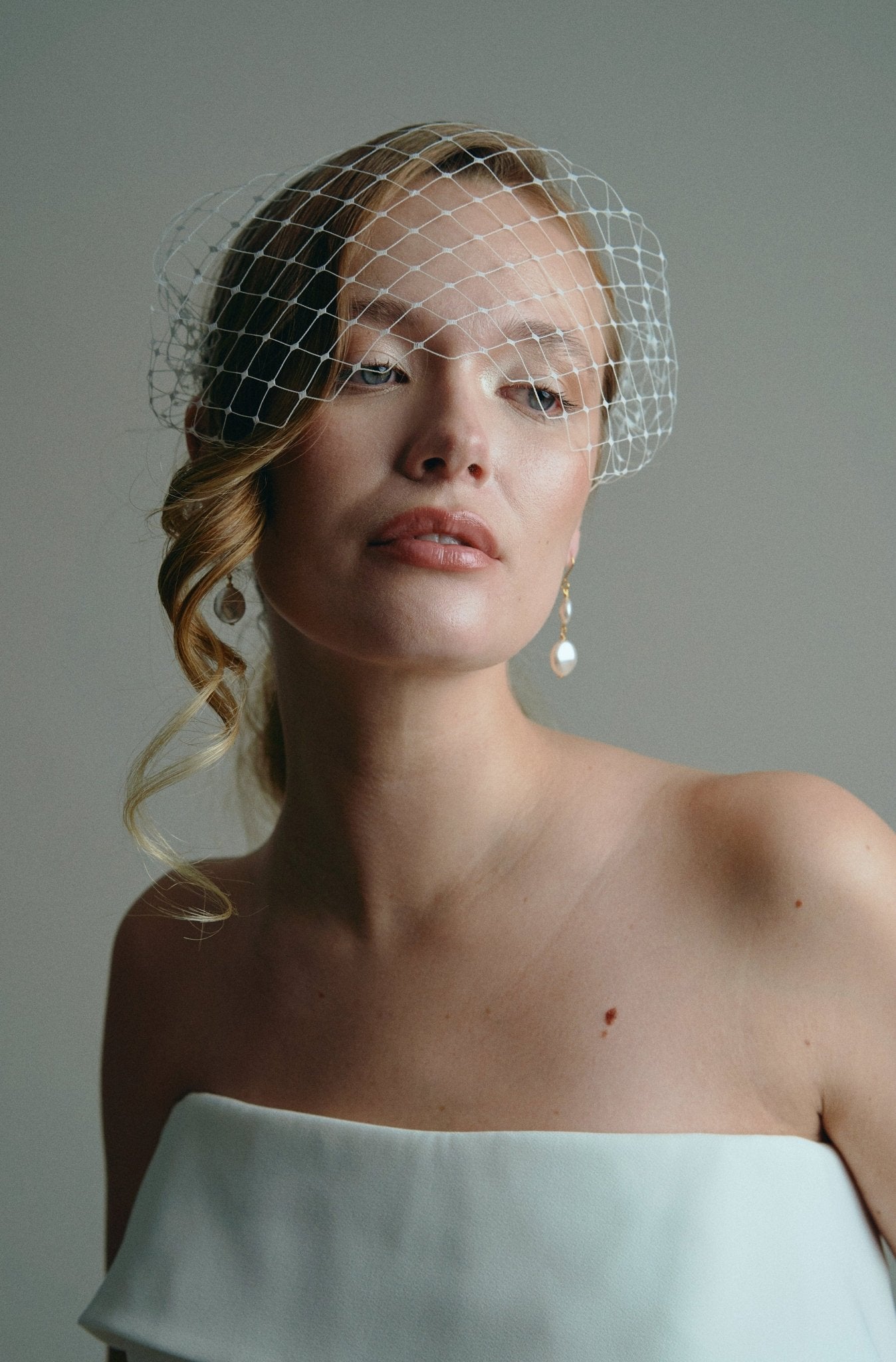 Merry Widow Mask Birdcage Veil