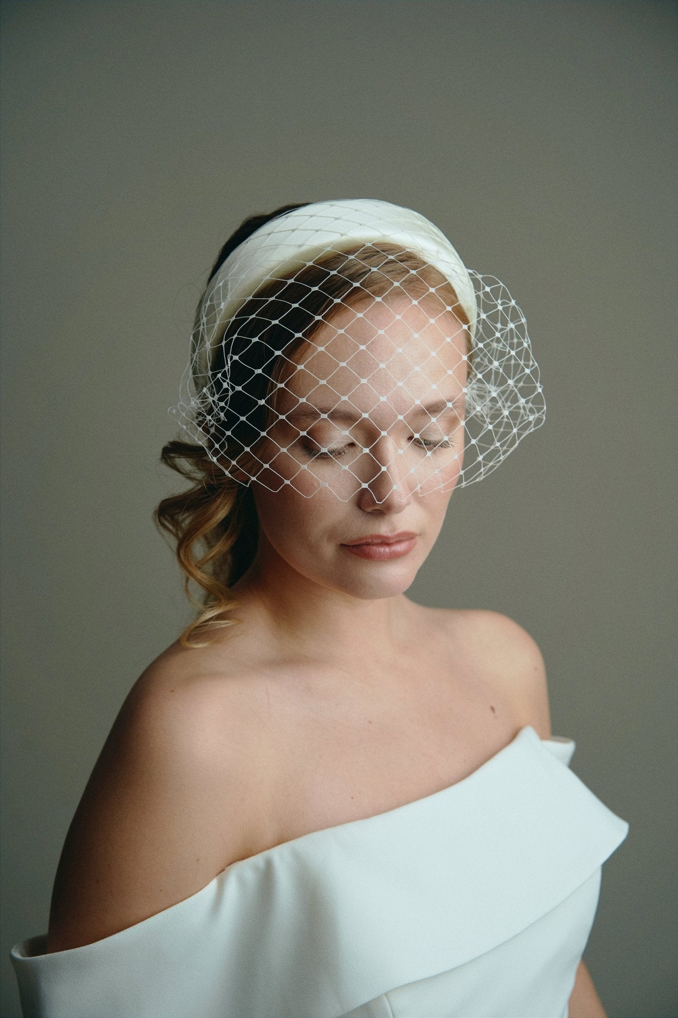 Ada merry widow padded ivory veil headband