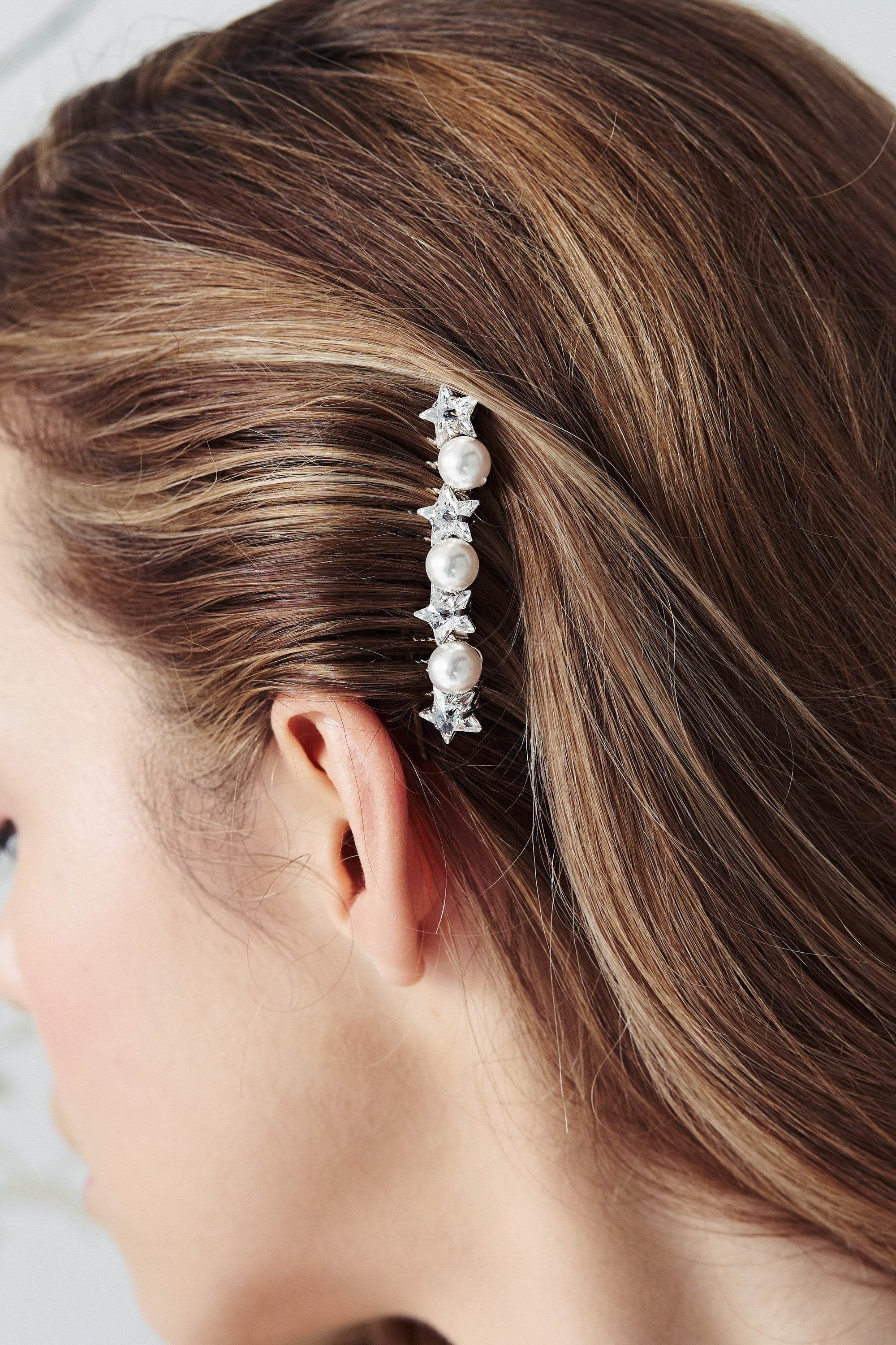 Small Swarovski star and pearl wedding hair comb by debbiecarlisle.com