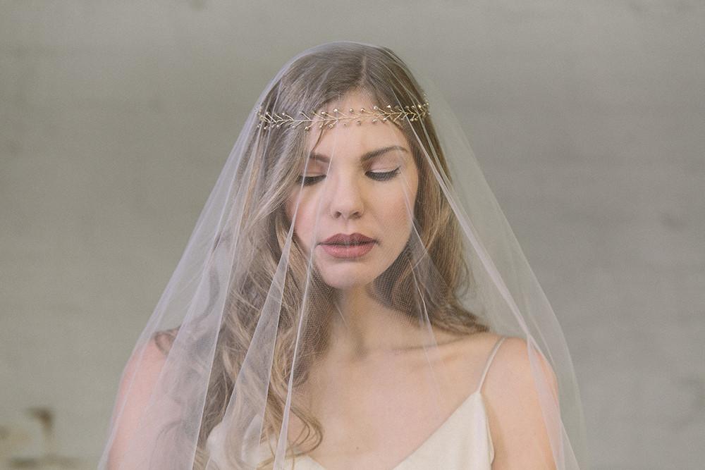 gold ethereal bridal browband with veil