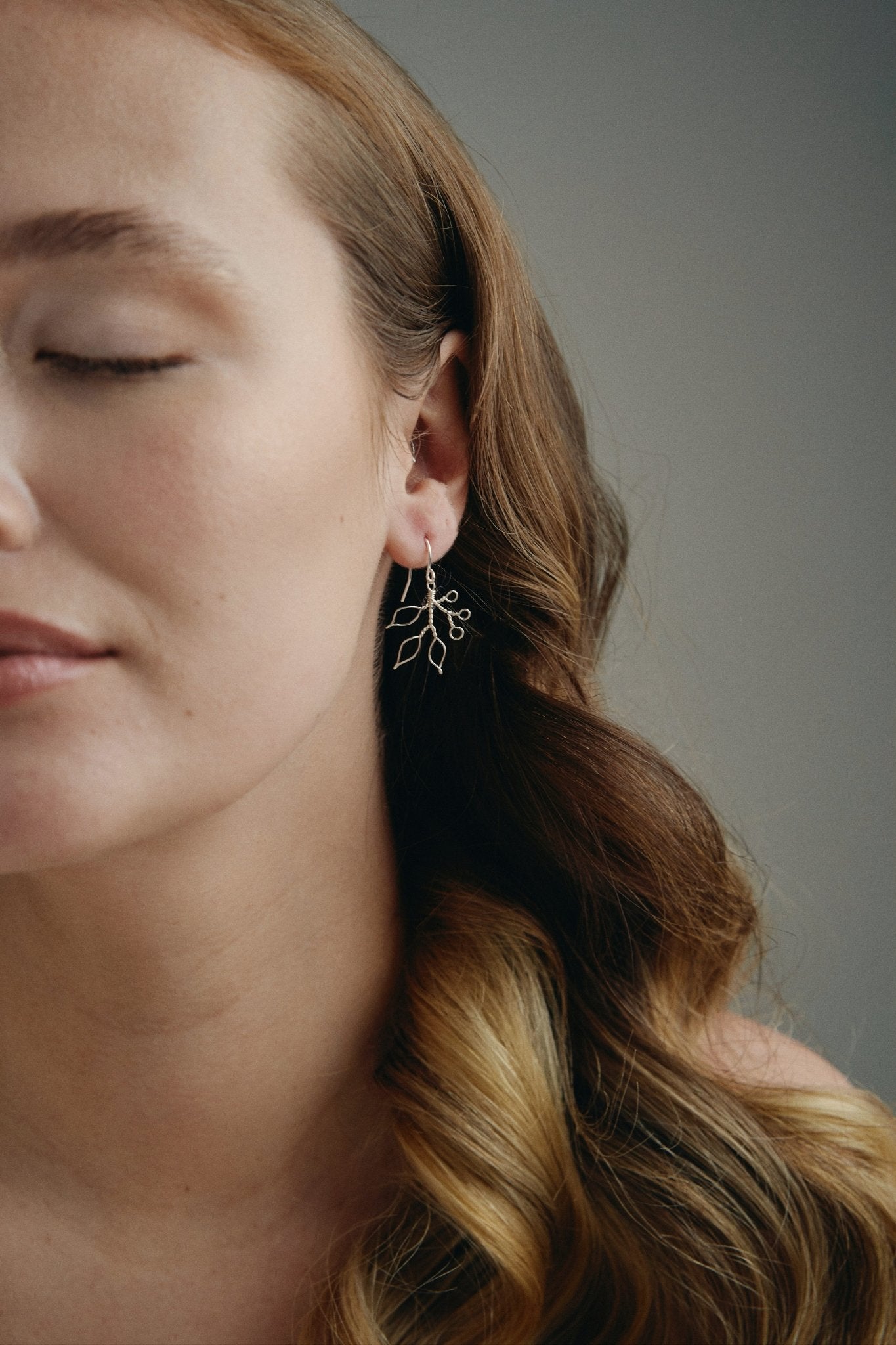 Holly Leaf and Berry Design Drop Earrings silver