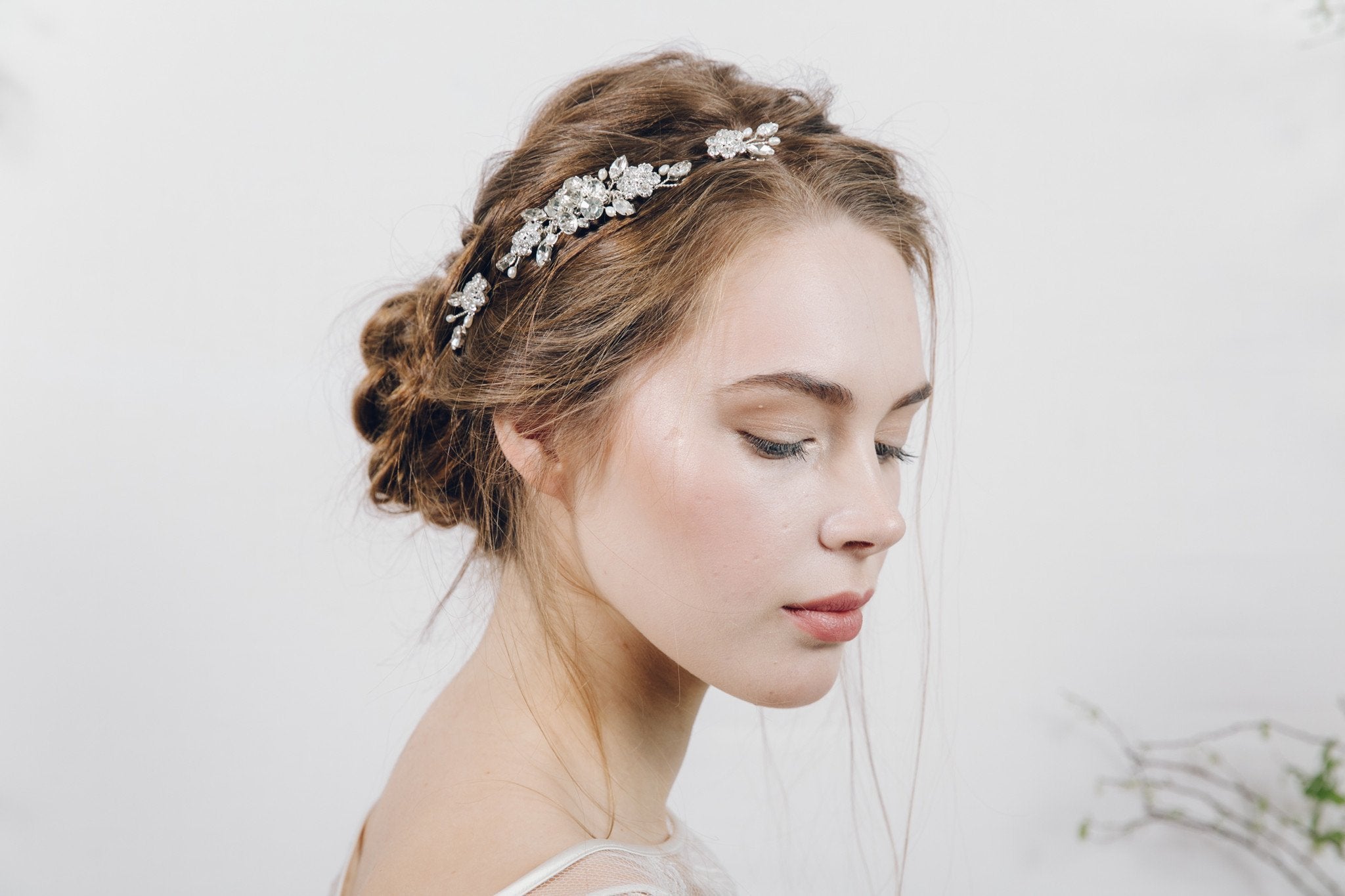 small bridal hair comb with wedding hair pins