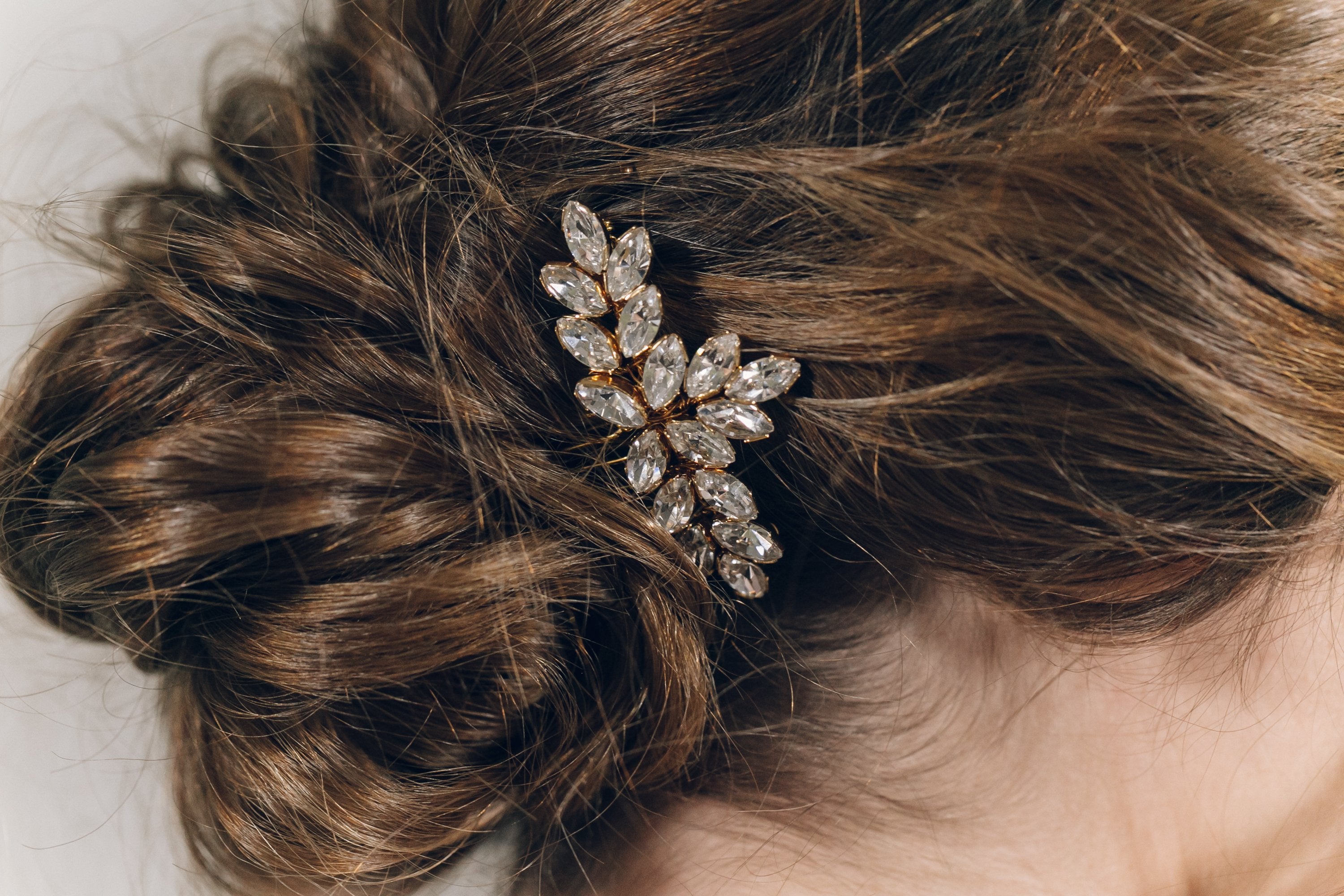 Vintage style Swarovski crystal bridal hair comb in opal, silver, rose gold or gold - Luna