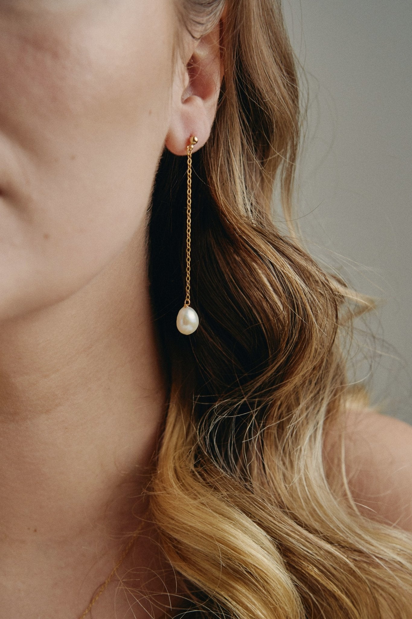 Poppy Long Drop Baroque Pearl Earrings Gold