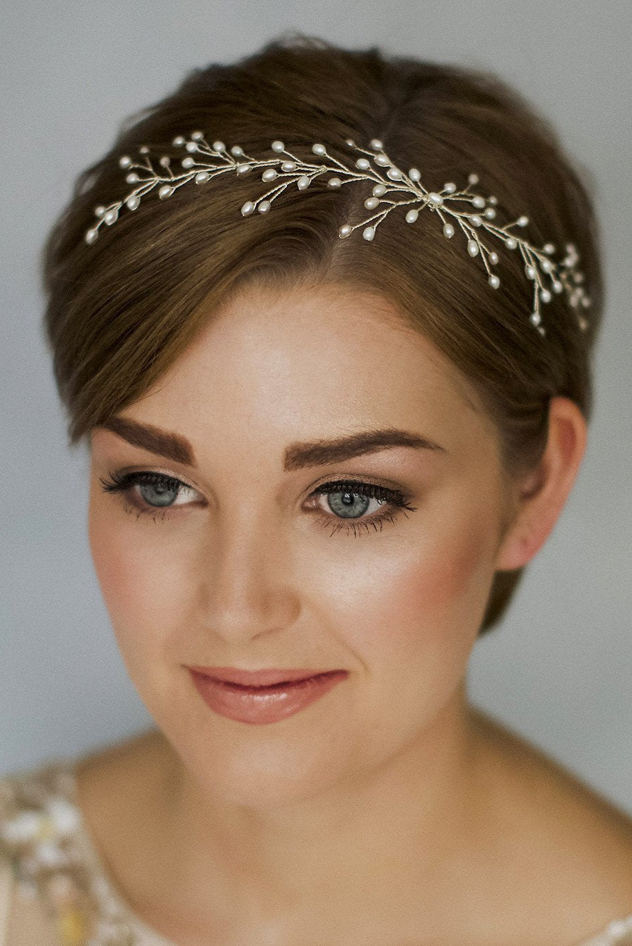 Simple botanical inspired crystal or pearl hair vine - Rosie