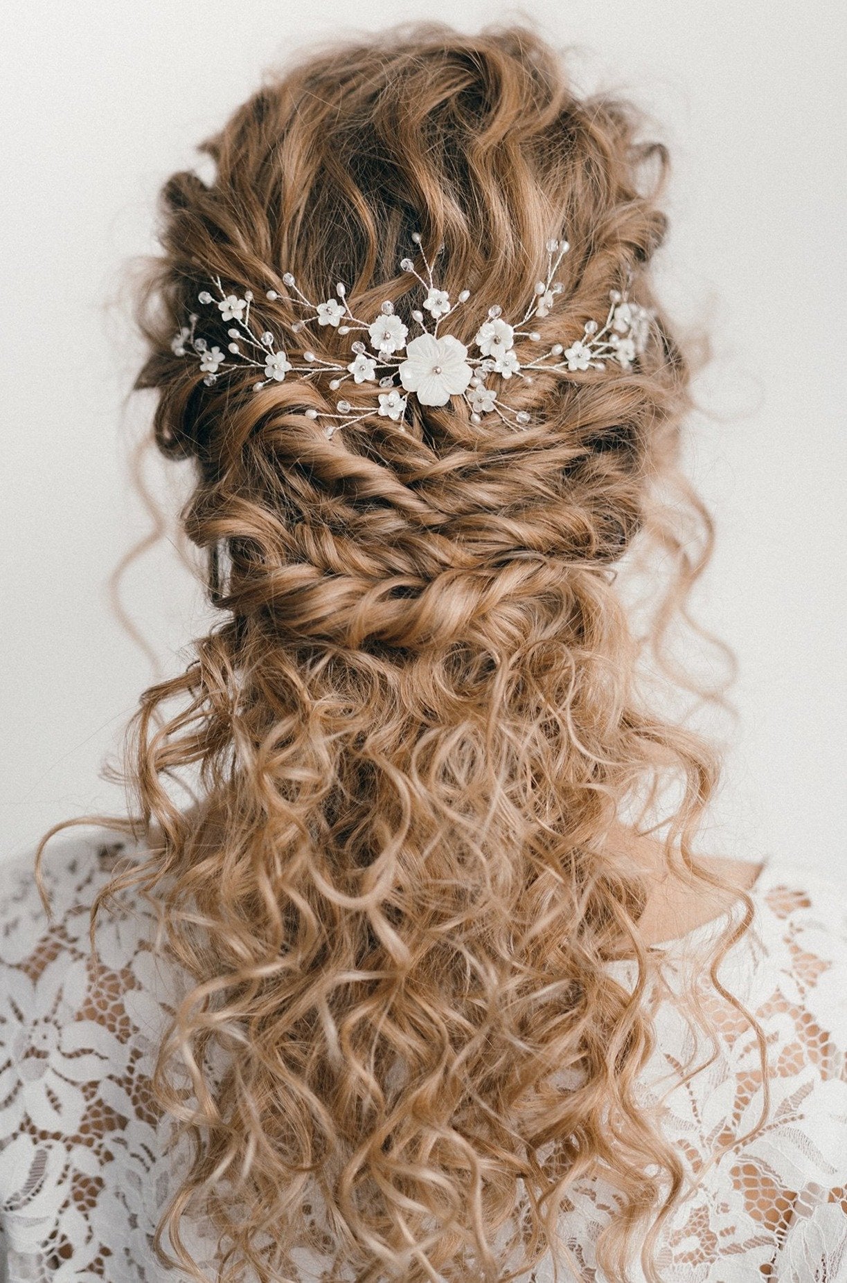 Bridal Hair Brooch Comb Pearl Wedding Hair Piece stone Hair Accessories for  Women and Girls (silver) .