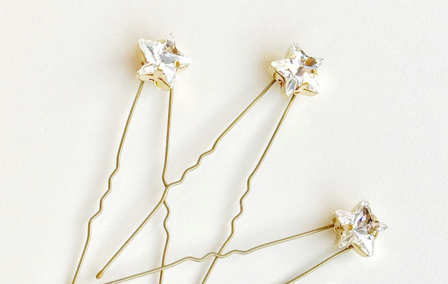 Star Swarovksi crystal hair pins in gold - Star