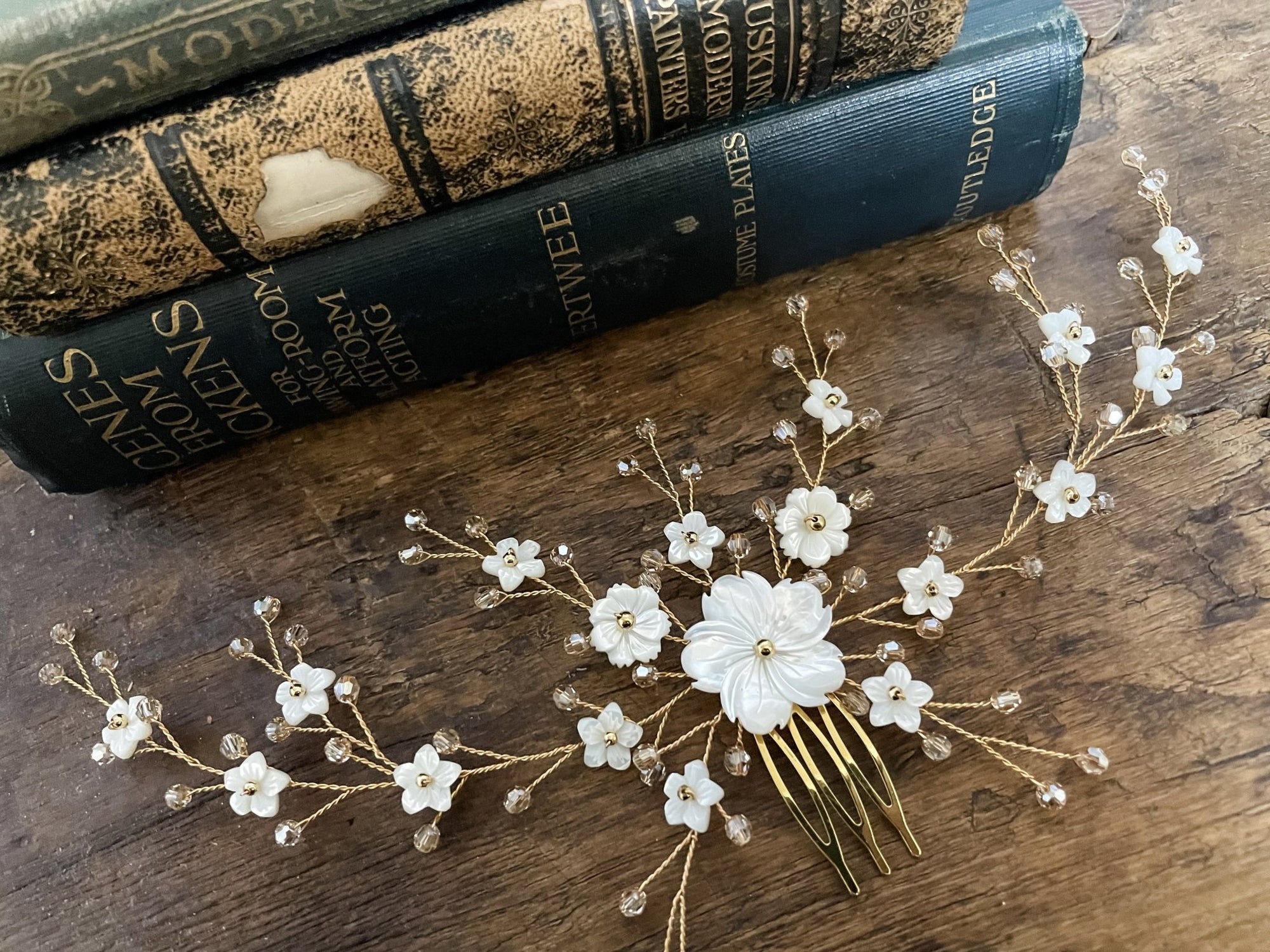 Delicate floral boho wedding hair vine comb for a rustic or elegant wedding - Small Sylvie