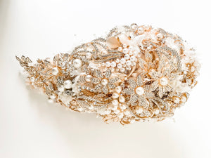 rose gold brooch bouquet luxury jewellery bouquet